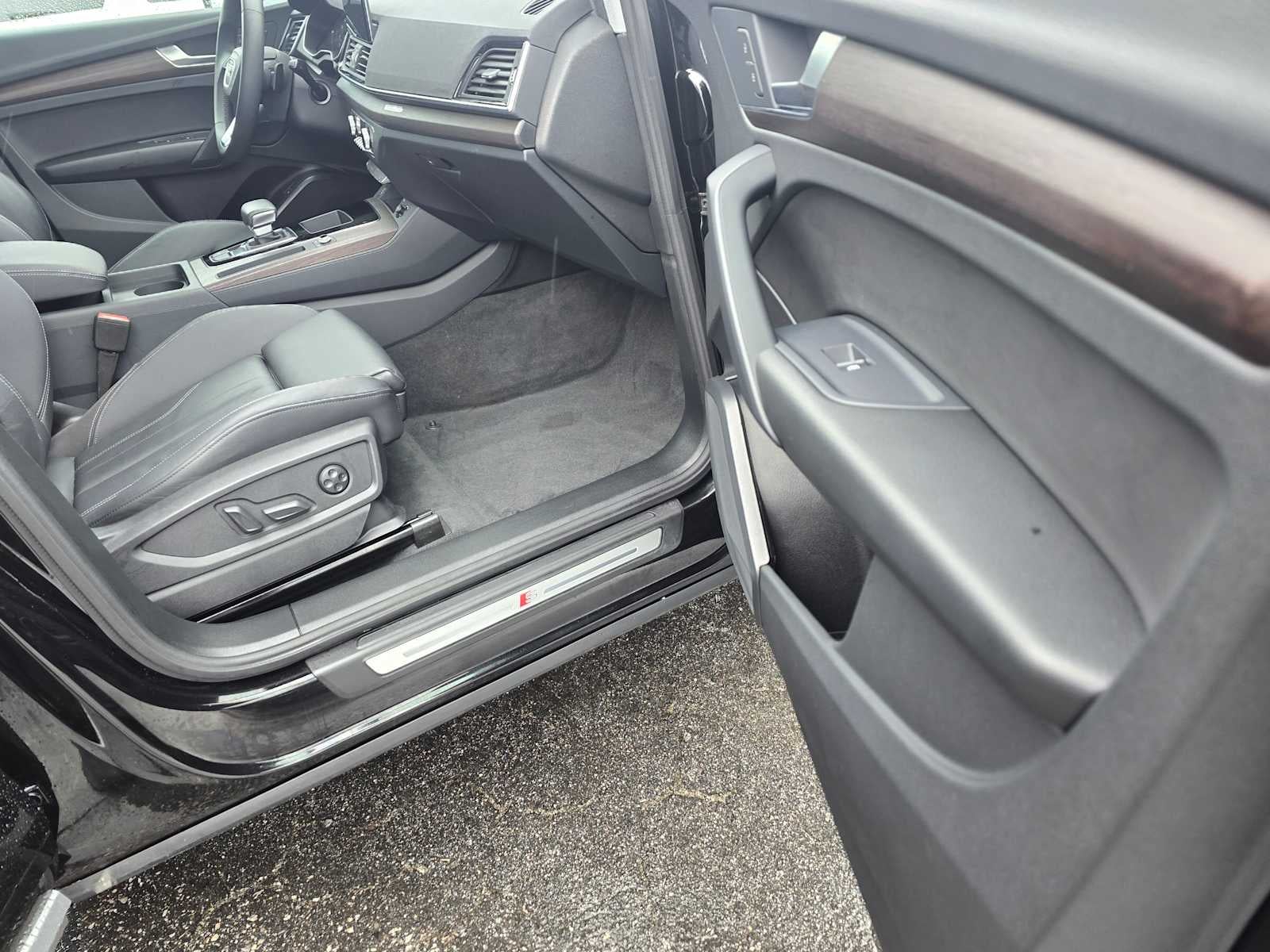 2024 Audi Q5 S line Premium