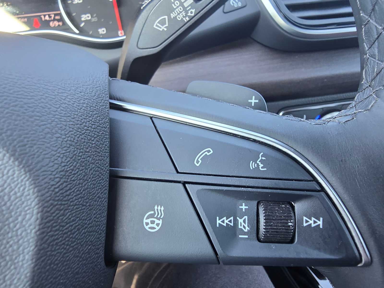 2024 Audi Q5 S line Premium