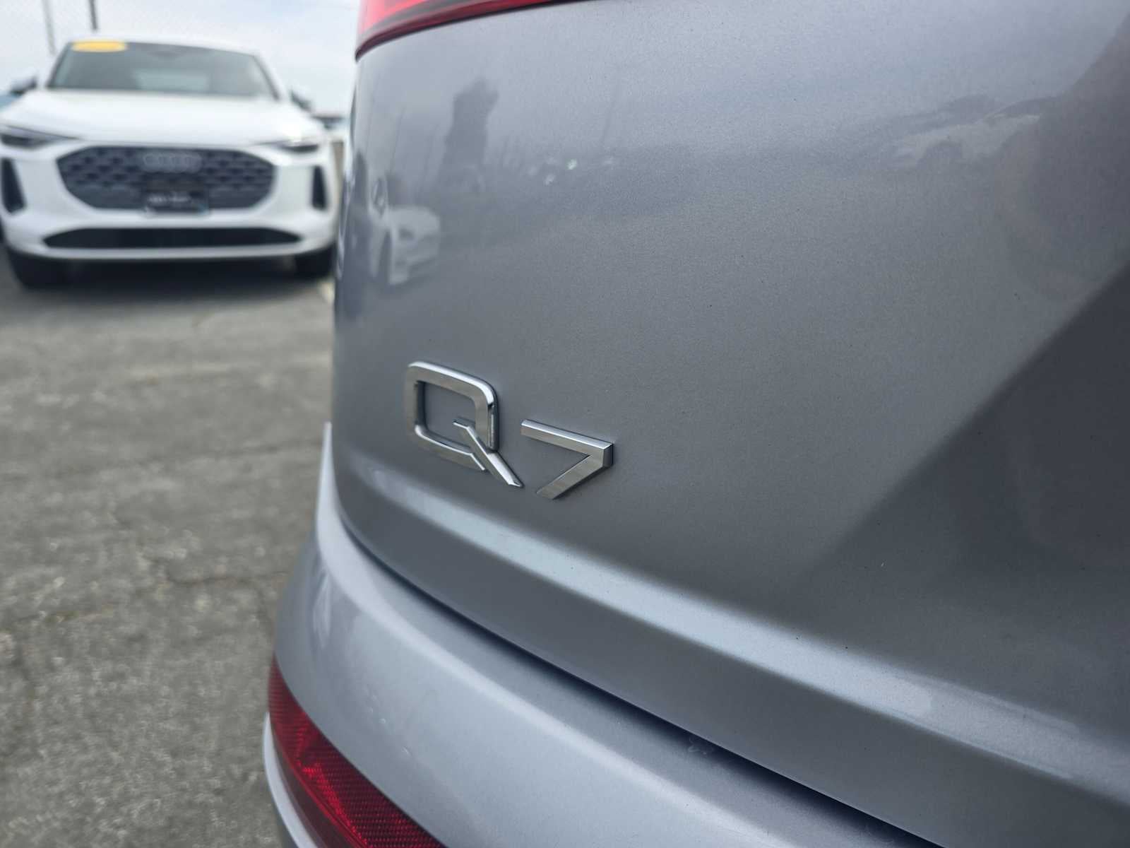 2019 Audi Q7 Premium Plus