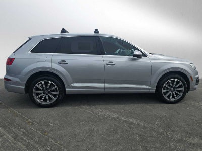 2019 Audi Q7 Premium Plus