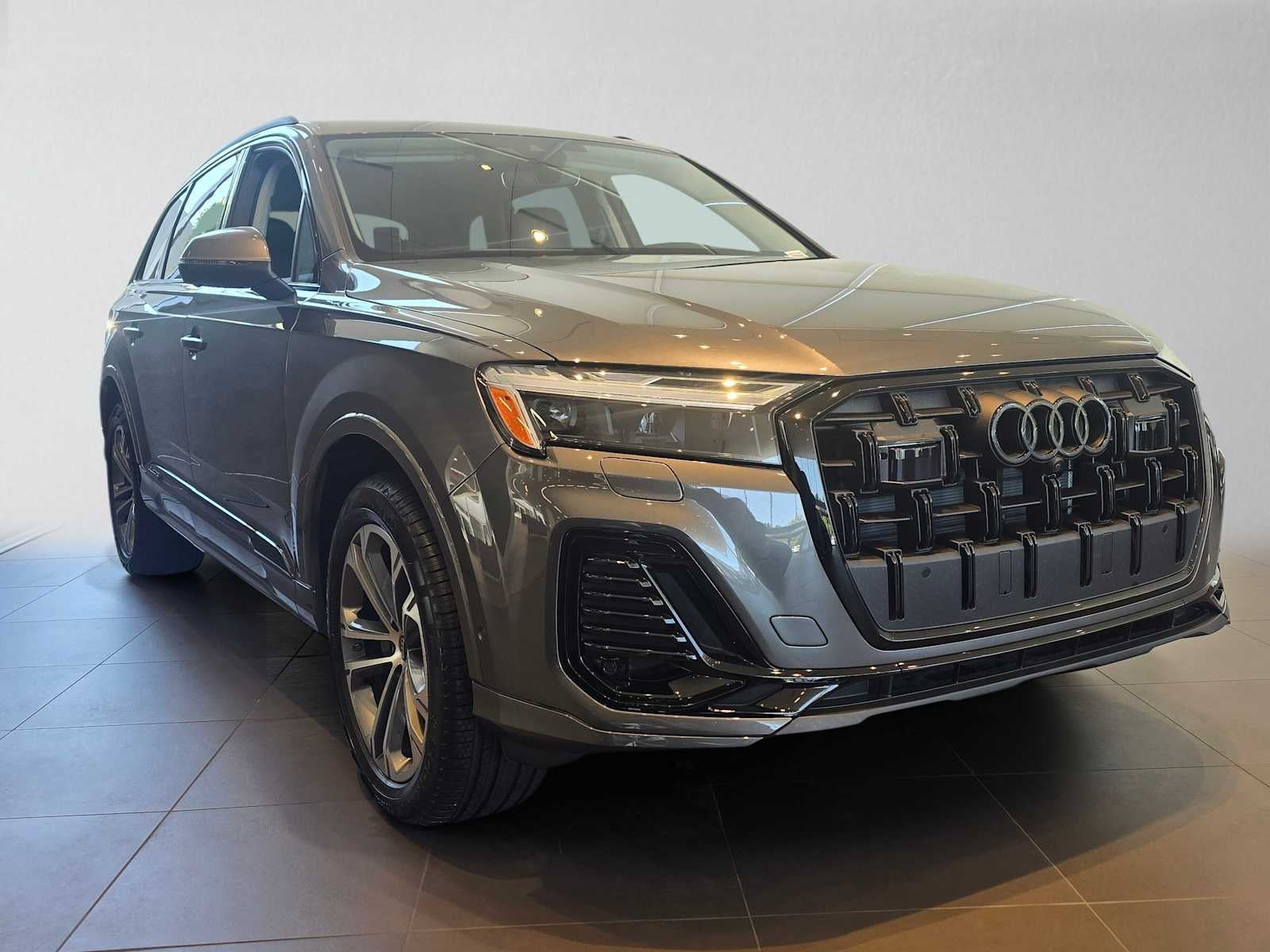 2026 Audi Q7 Premium Plus