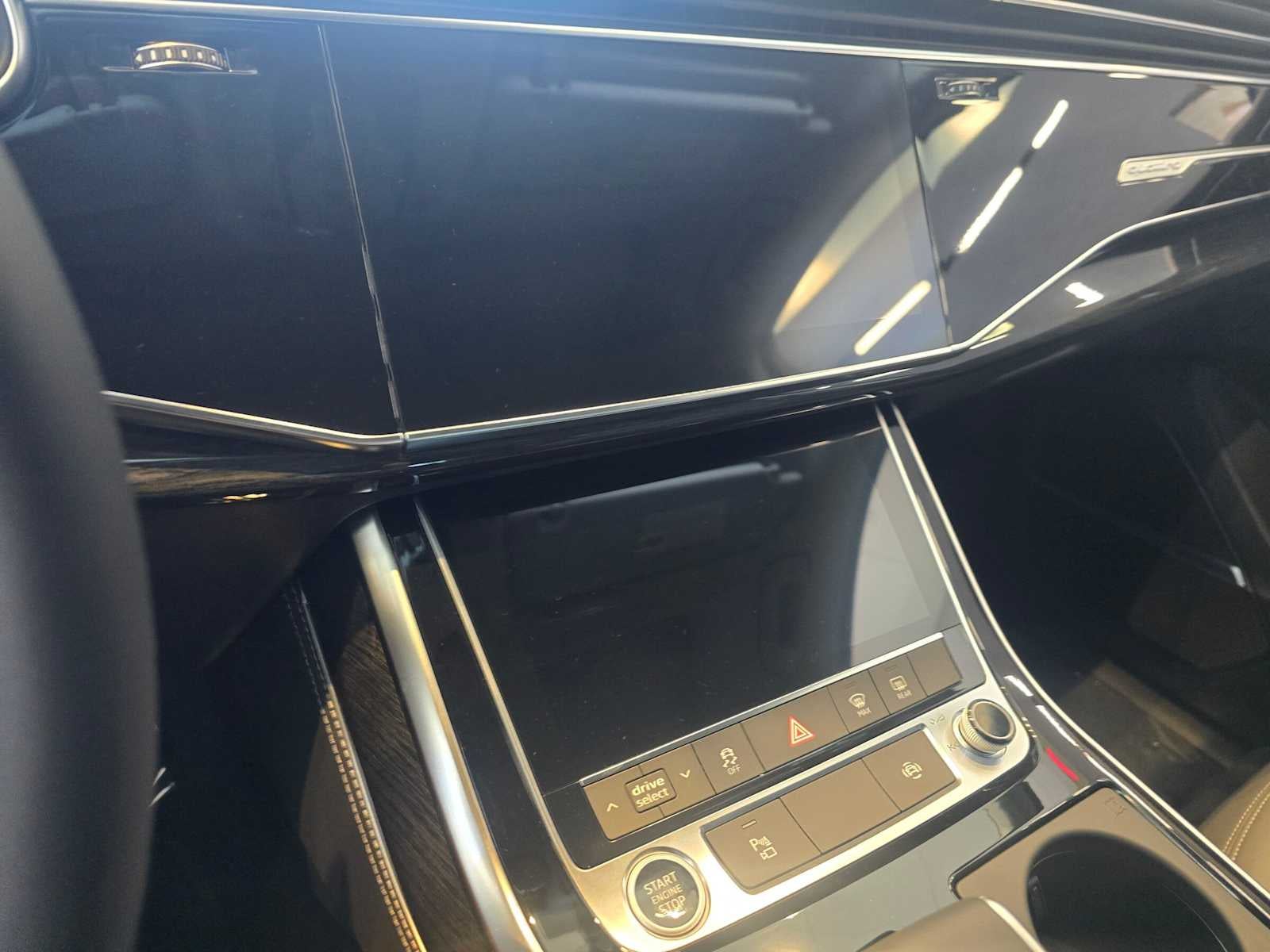 2026 Audi Q7 Premium Plus