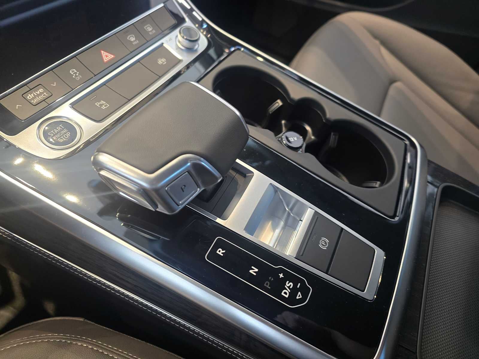 2026 Audi Q7 Premium Plus