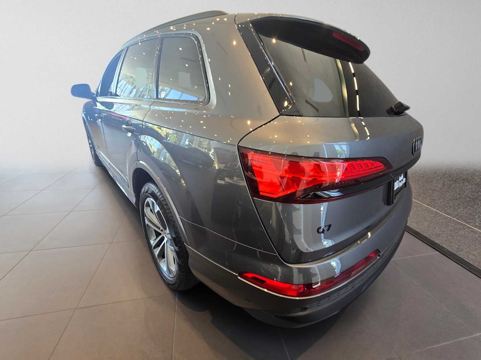 2026 Audi Q7 Premium Plus