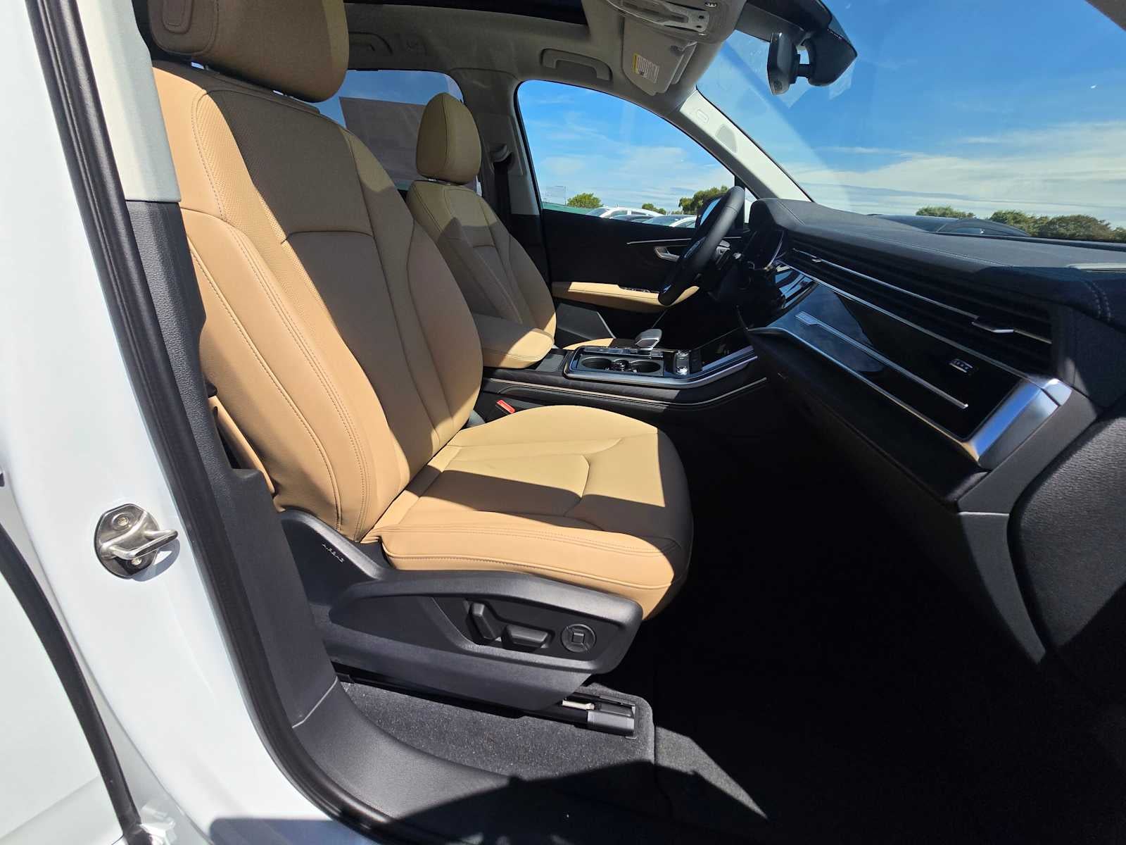 2026 Audi Q7 Premium Plus
