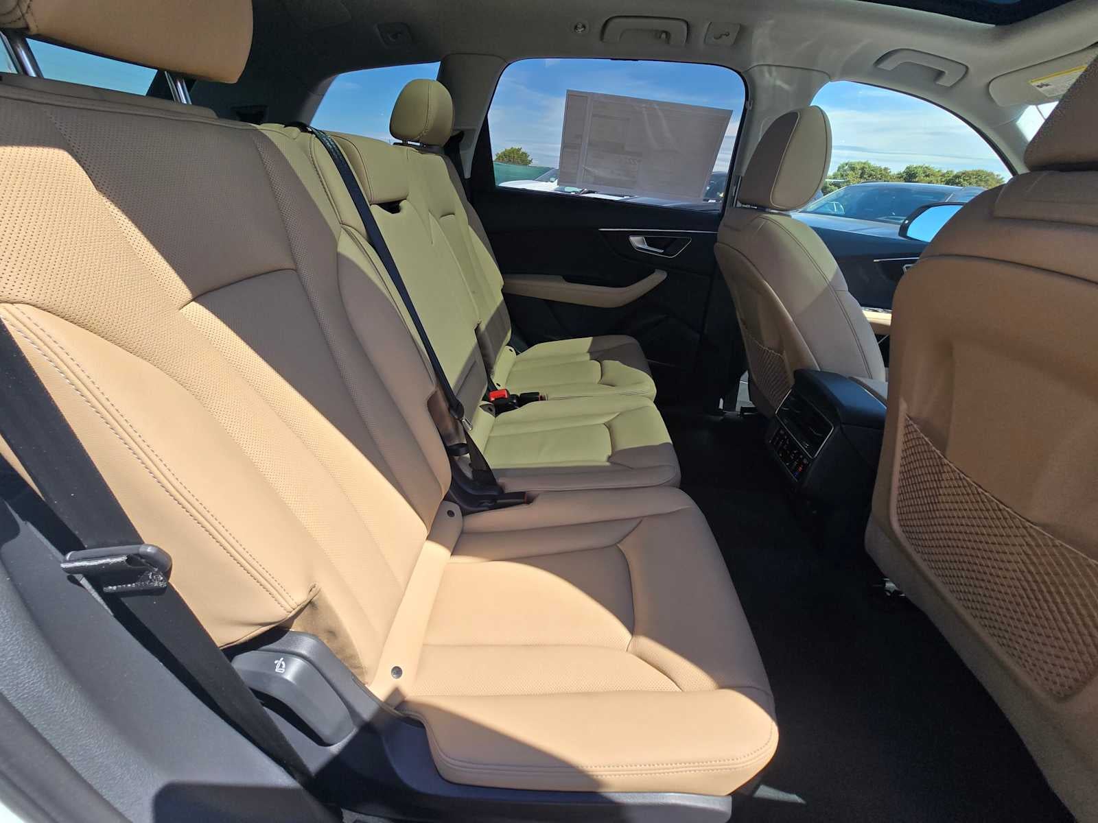 2026 Audi Q7 Premium Plus