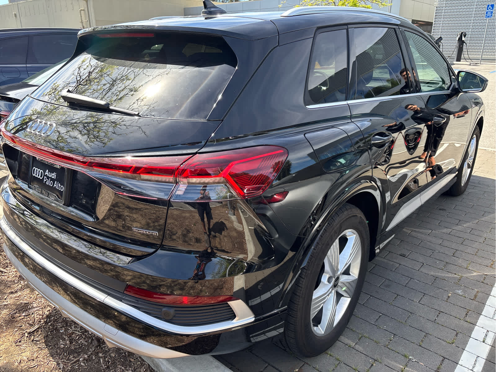2025 Audi Q4 e-tron Premium Plus