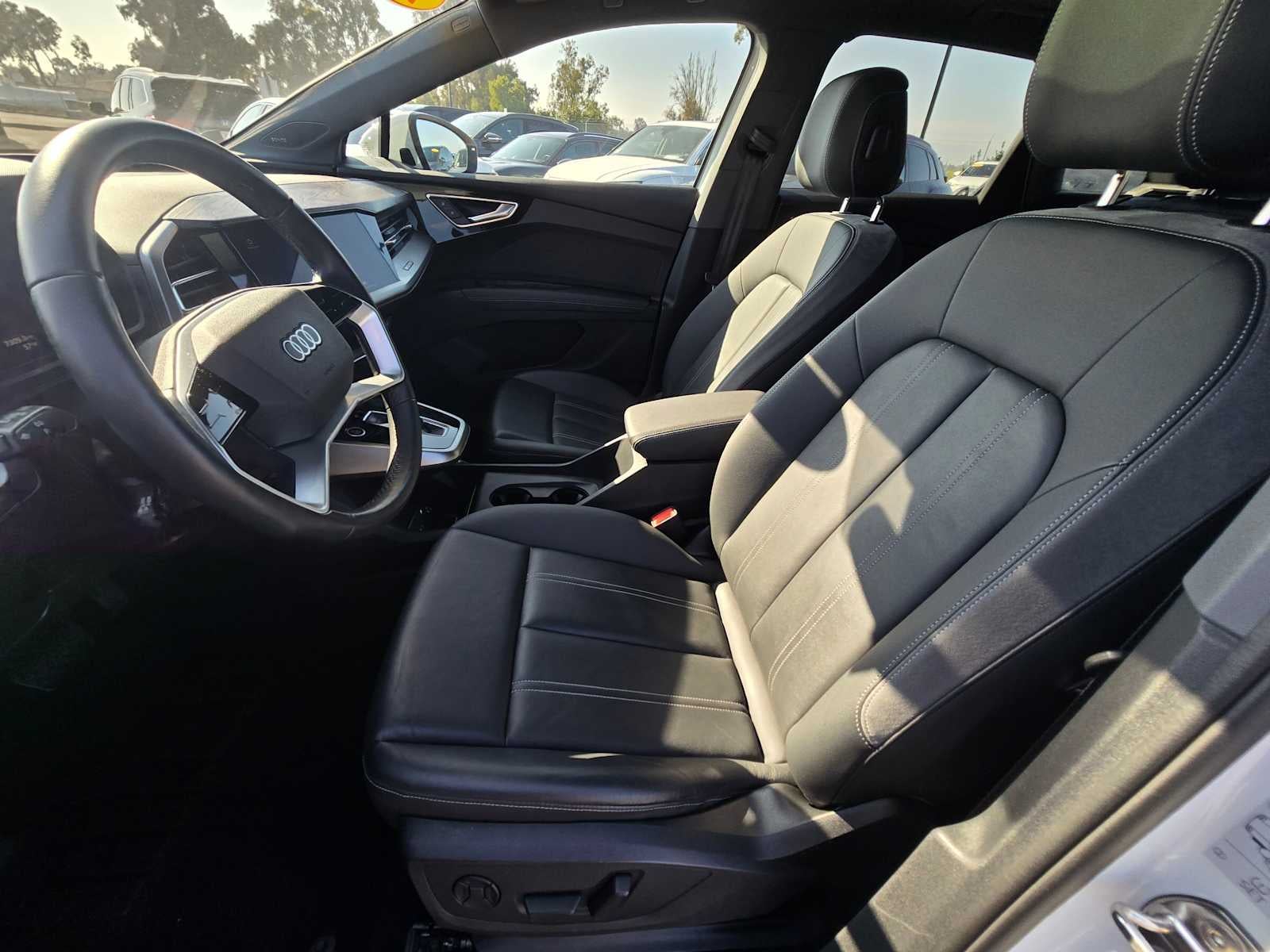 2024 Audi Q4 e-tron Premium Plus