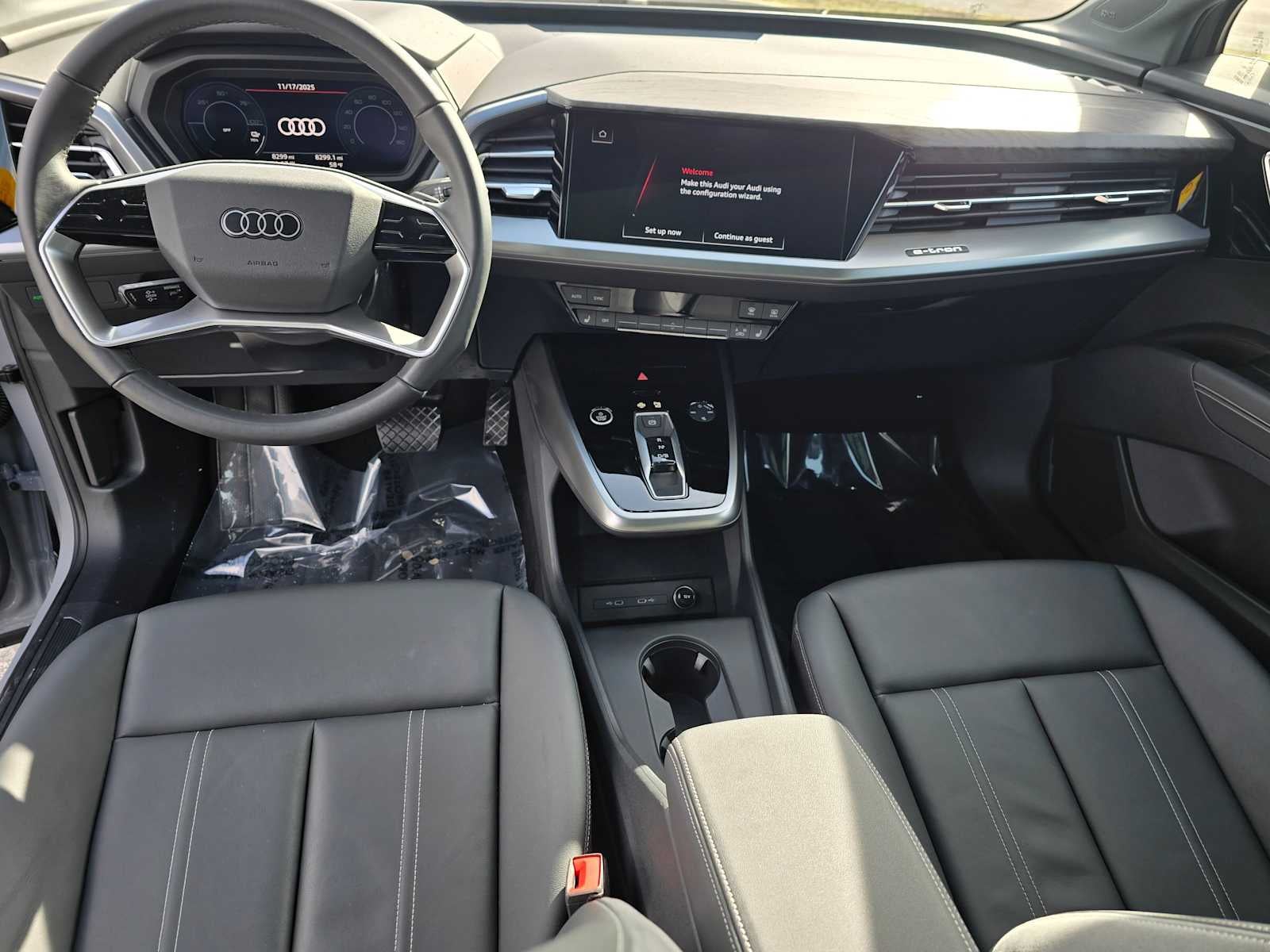 2025 Audi Q4 e-tron Premium Plus