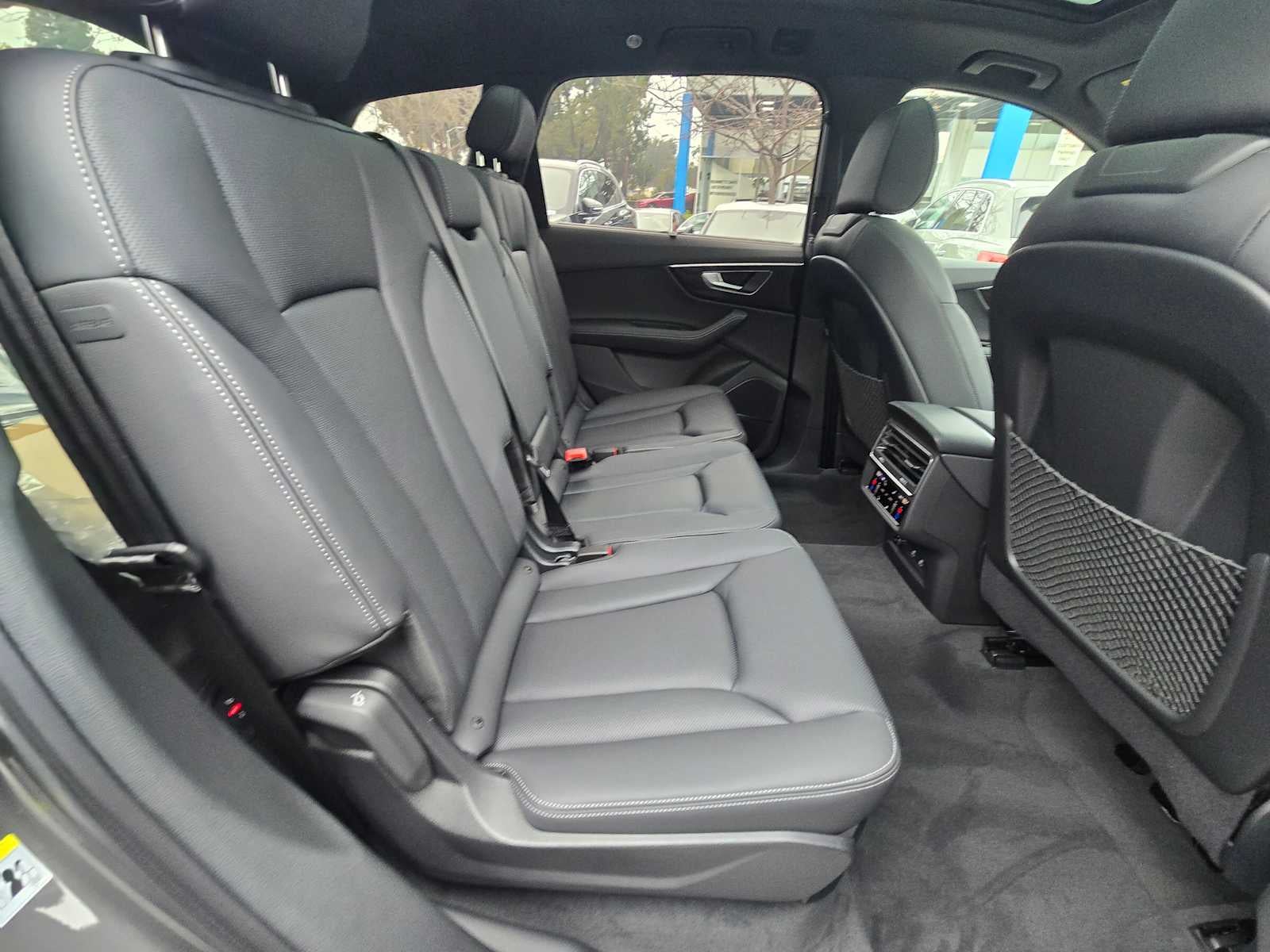 2026 Audi Q7 Premium Plus