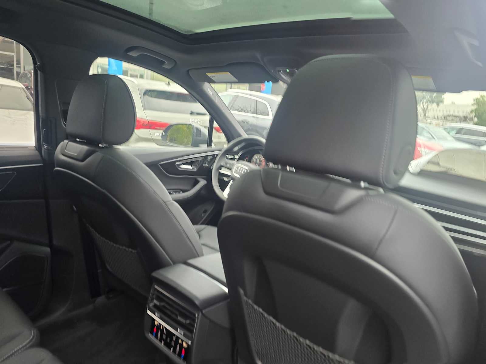 2026 Audi Q7 Premium Plus