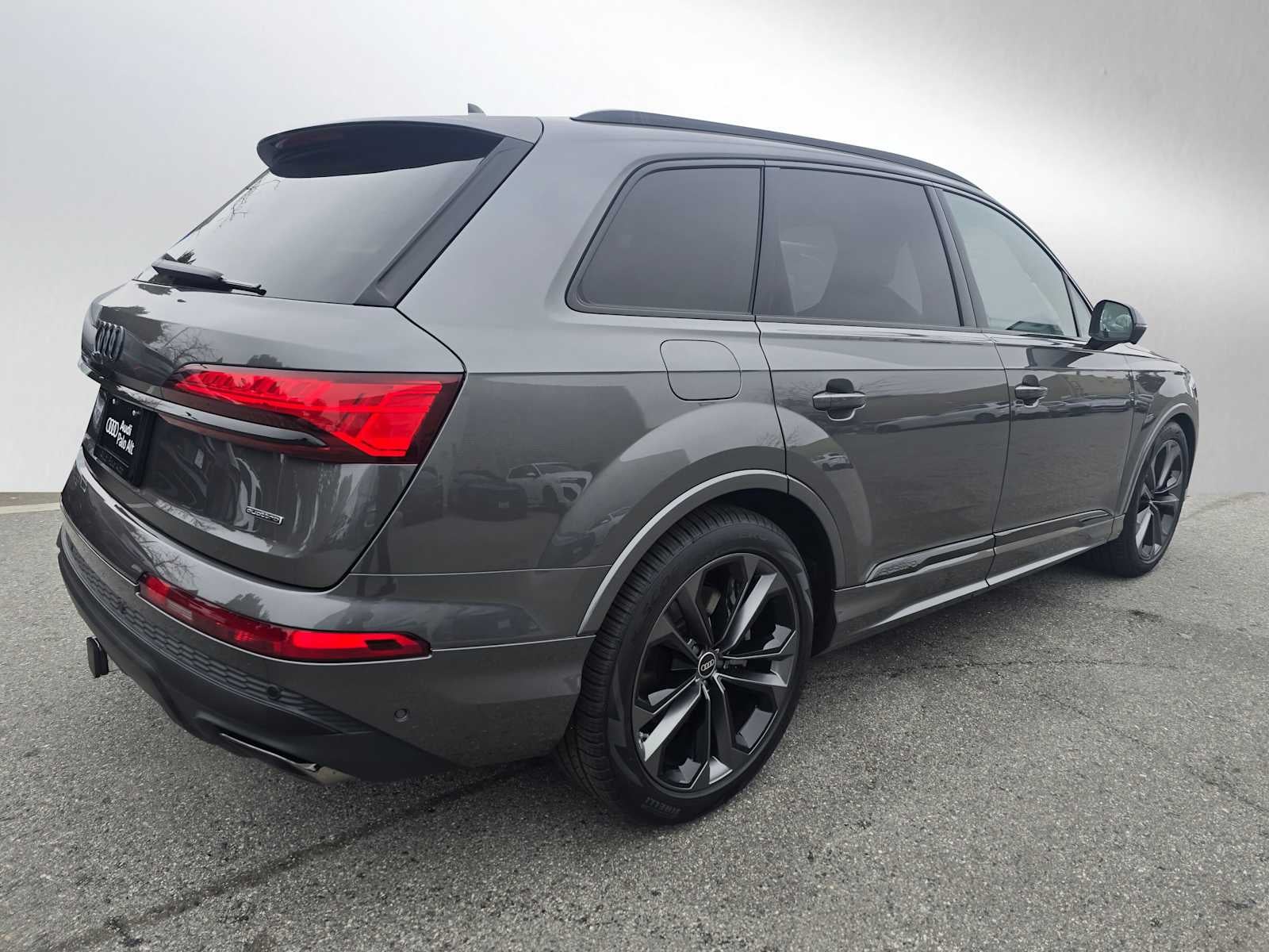 2026 Audi Q7 Premium Plus