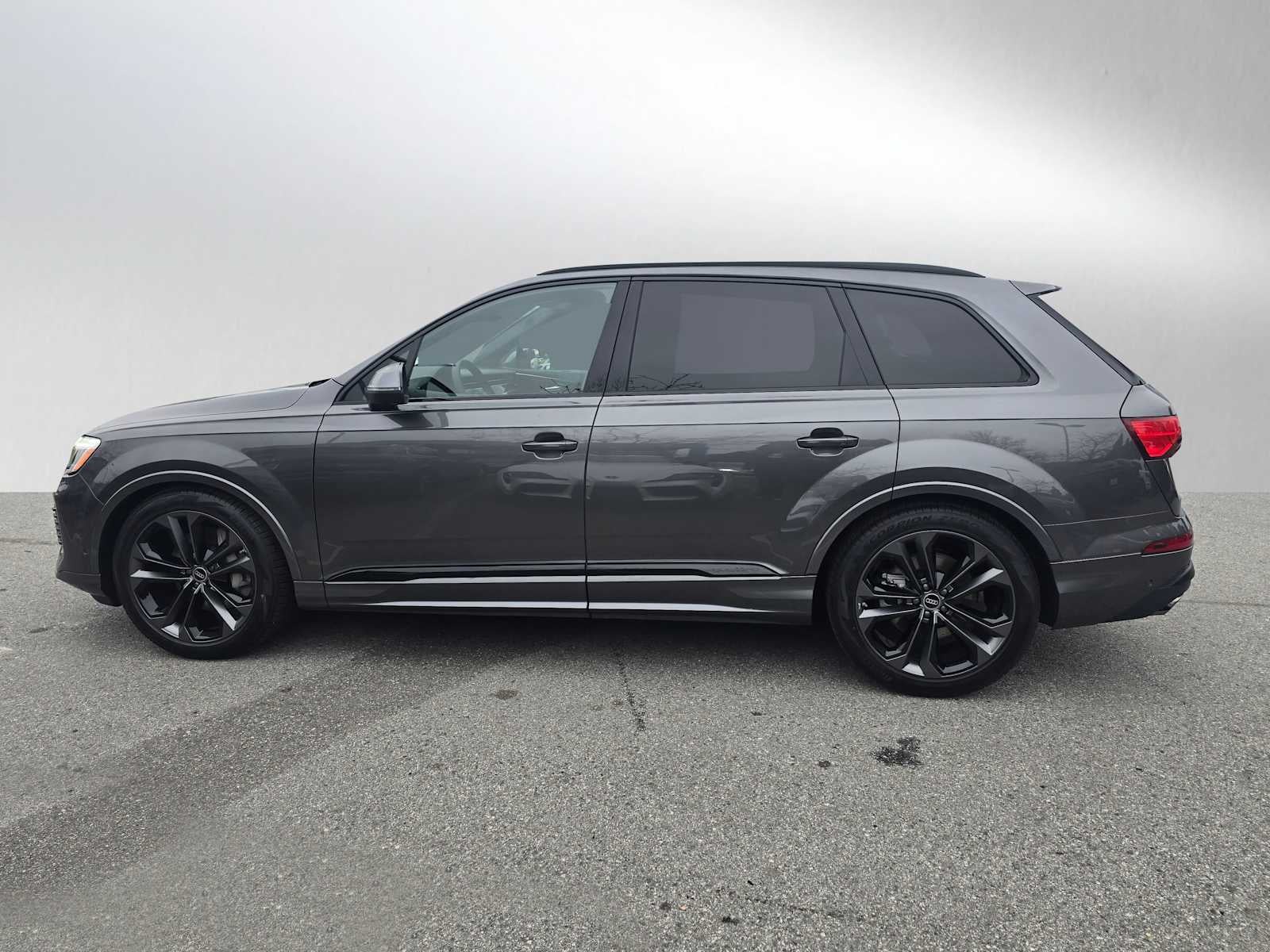 2026 Audi Q7 Premium Plus