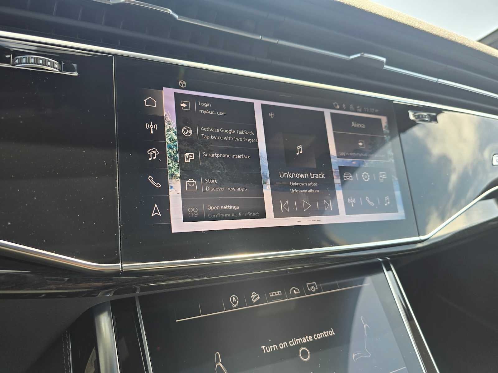 2025 Audi Q7 Premium Plus