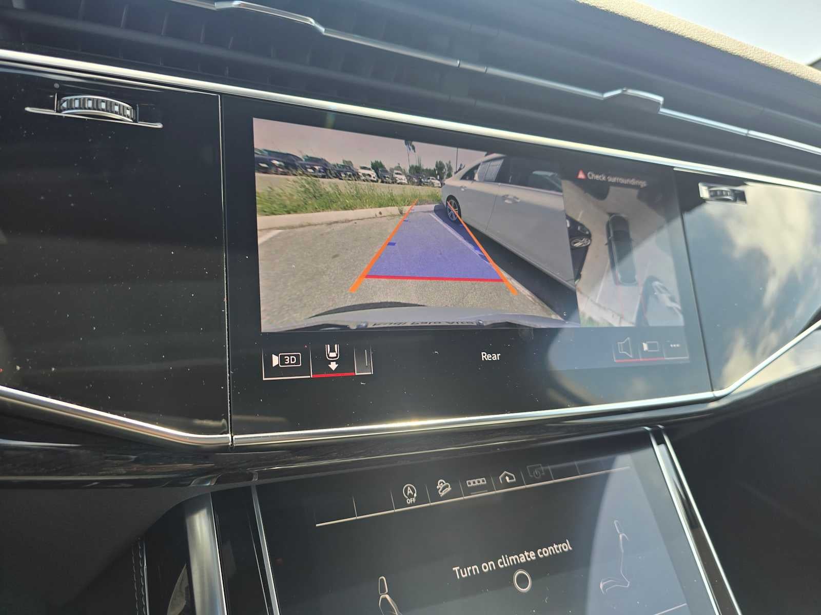 2025 Audi Q7 Premium Plus