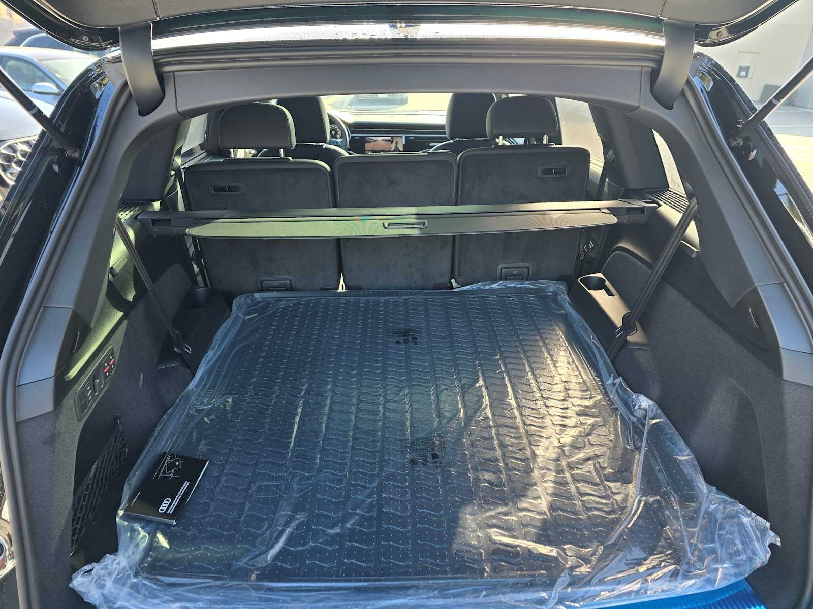 2026 Audi Q7 Premium Plus