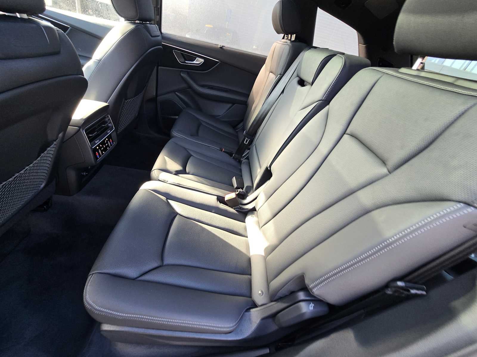 2026 Audi Q7 Premium Plus