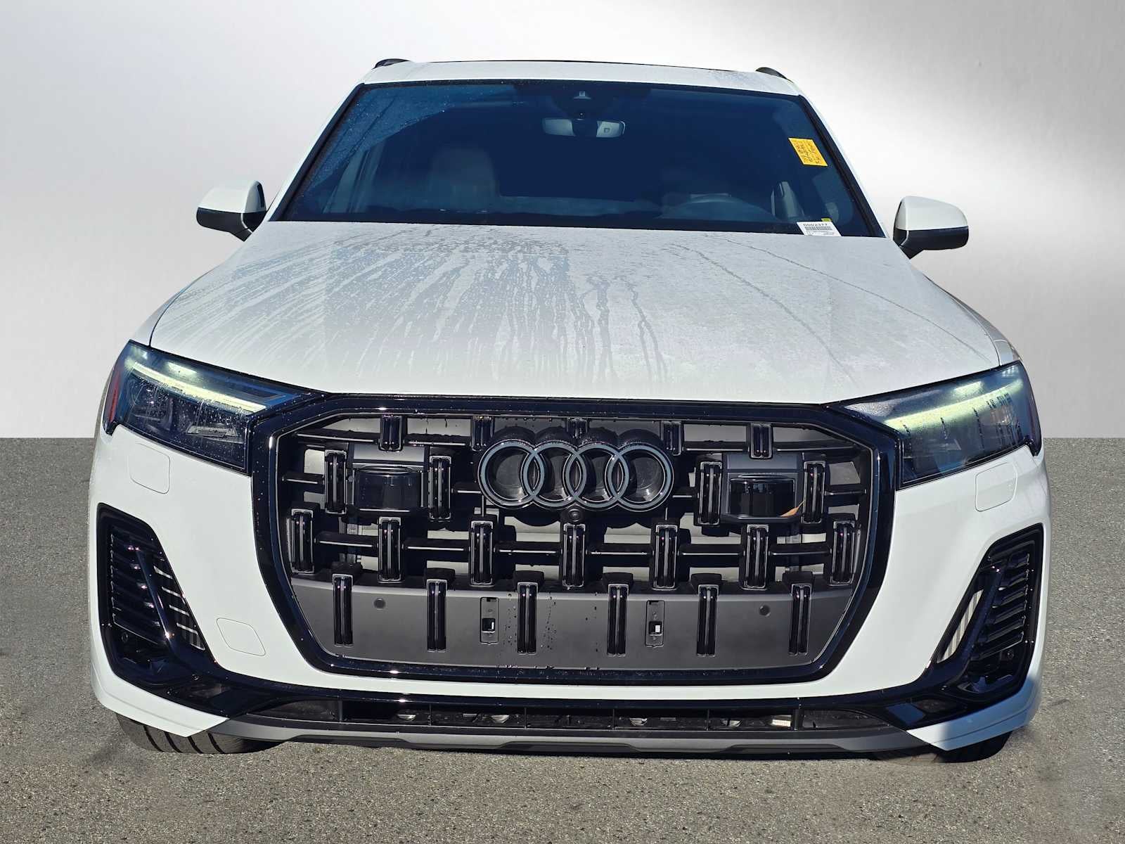 2026 Audi Q7 Premium Plus