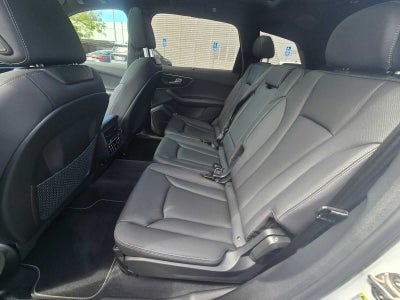 2025 Audi Q7 Premium Plus