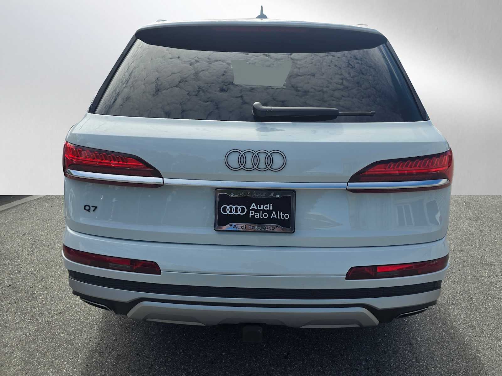 2025 Audi Q7 Premium Plus