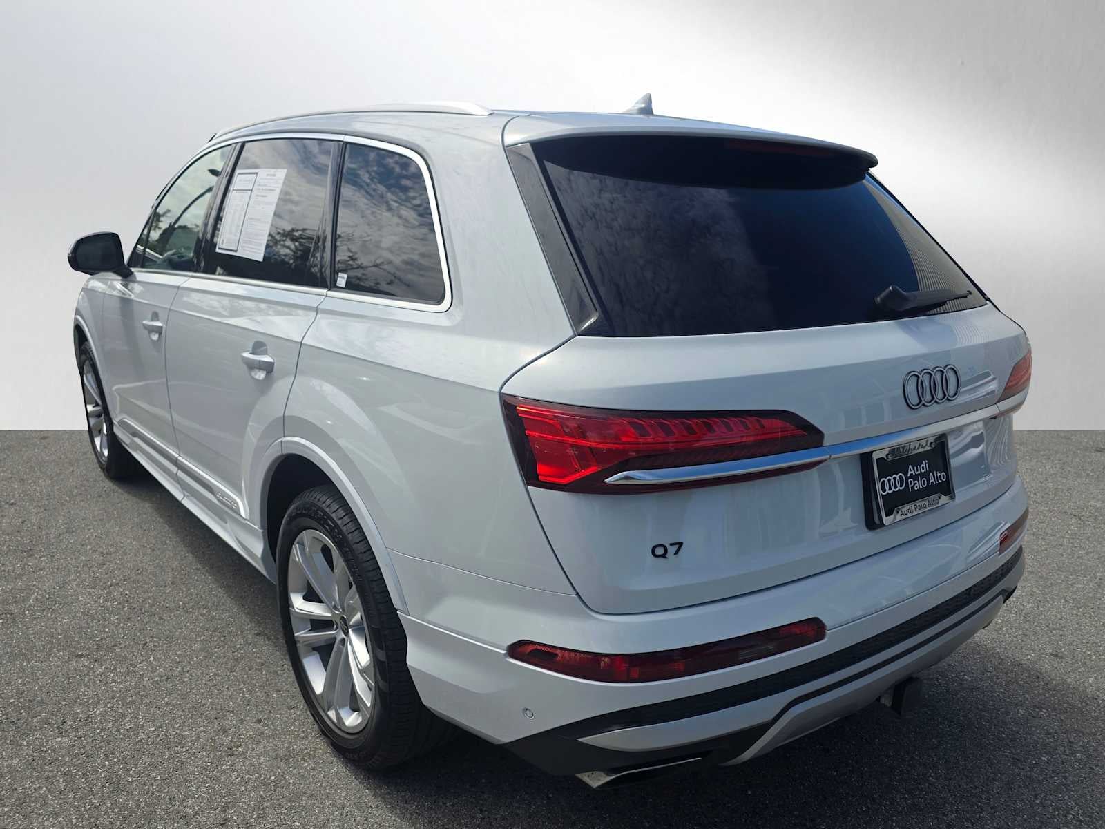2025 Audi Q7 Premium Plus