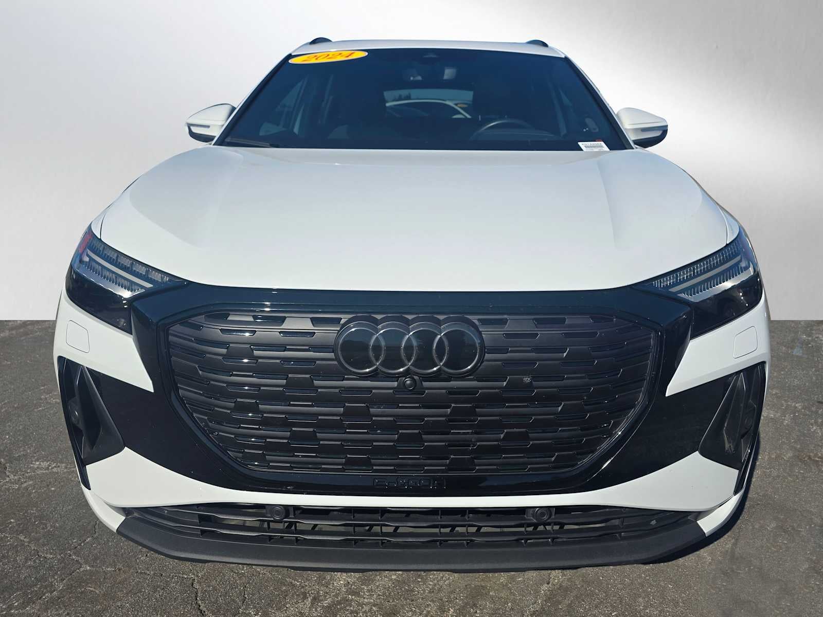 2024 Audi Q4 e-tron Prestige