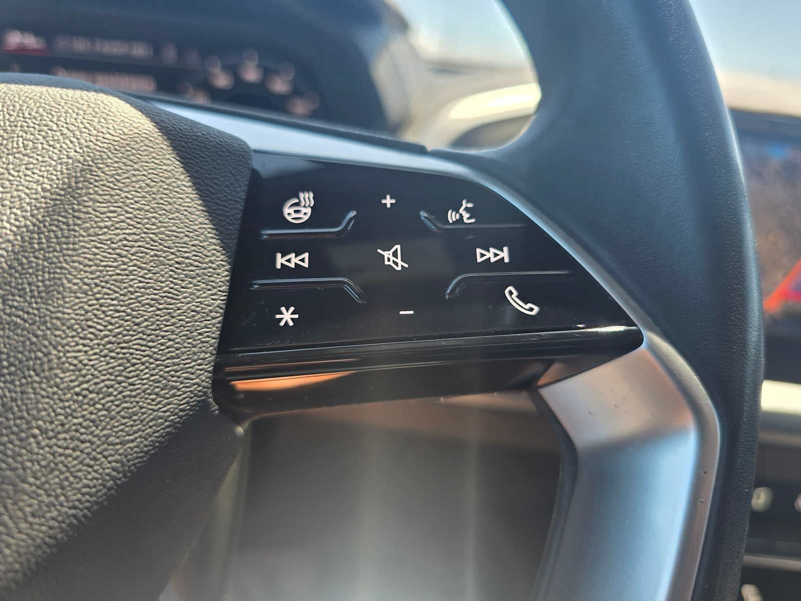 2023 Audi Q4 e-tron Prestige