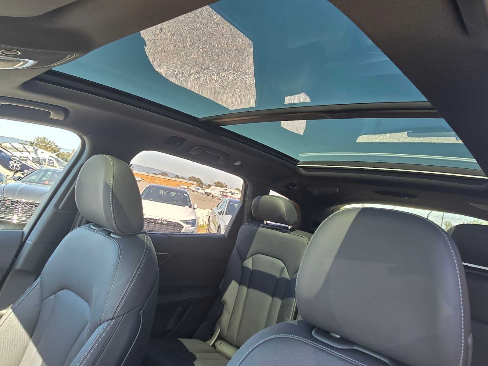 2025 Audi Q7 Prestige