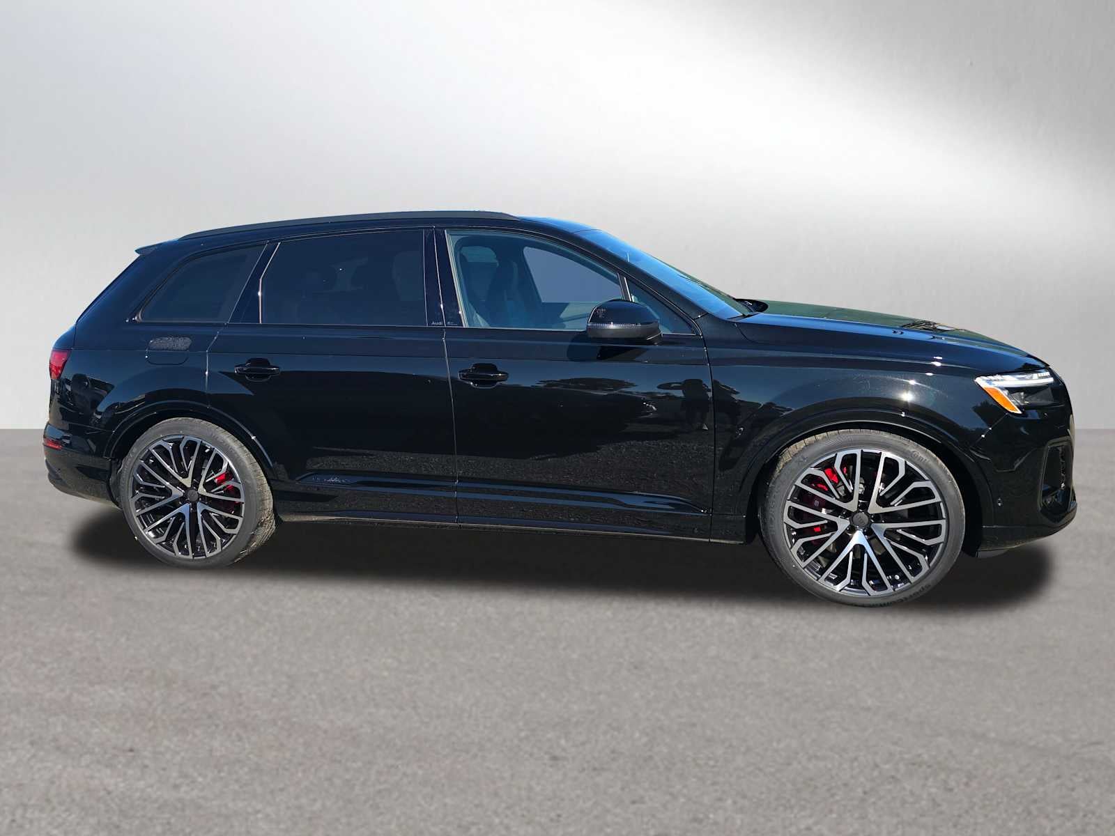 2026 Audi SQ7 Prestige