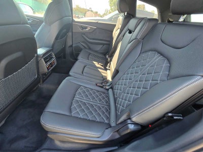 2026 Audi SQ7 Prestige