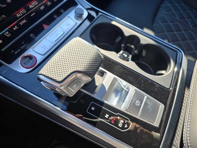 2026 Audi SQ7 Prestige
