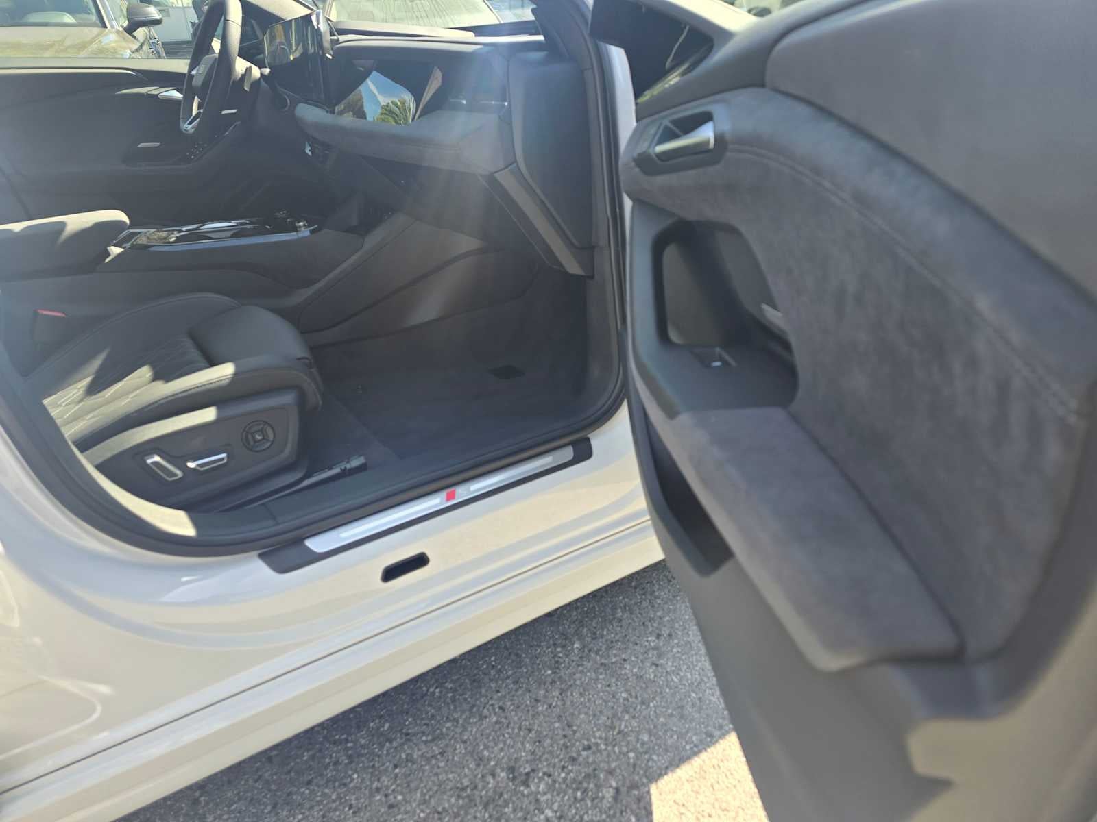 2025 Audi S6 e-tron Premium Plus