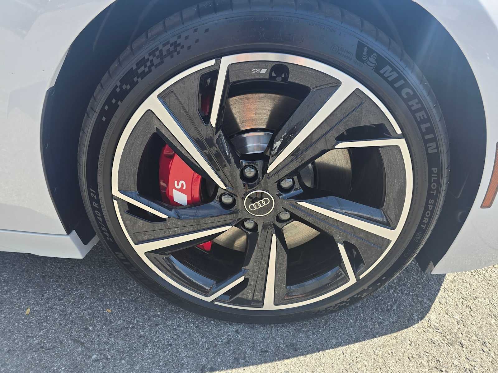 2025 Audi S6 e-tron Premium Plus