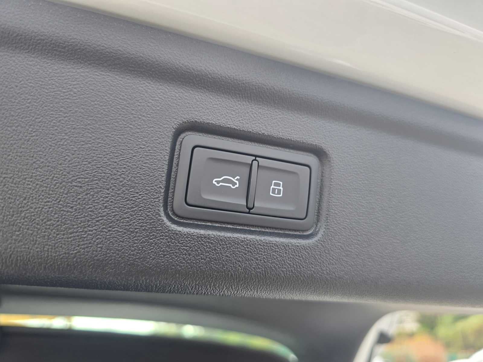 2025 Audi A6 e-tron Premium