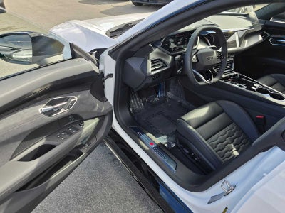 2026 Audi S e-tron GT Prestige