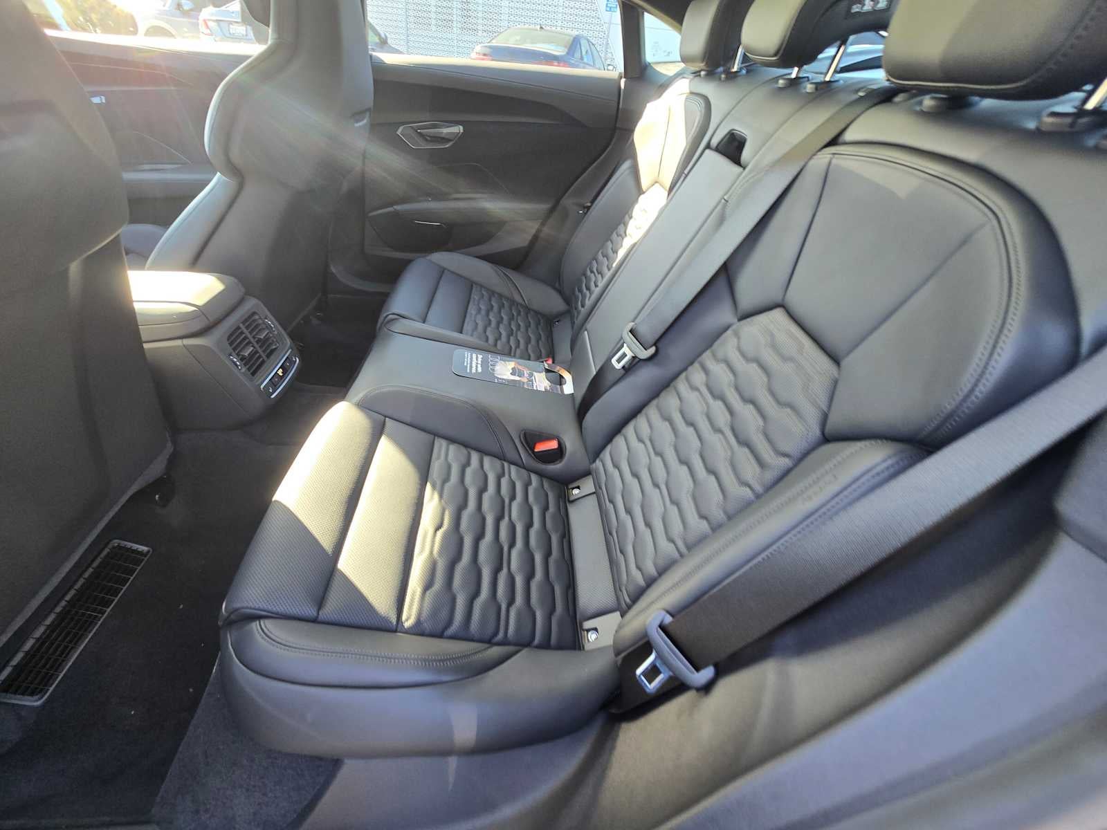 2026 Audi RS e-tron GT performance