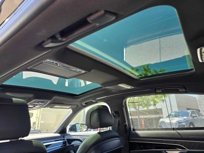 2025 Audi A8 L 55 TFSI quattro