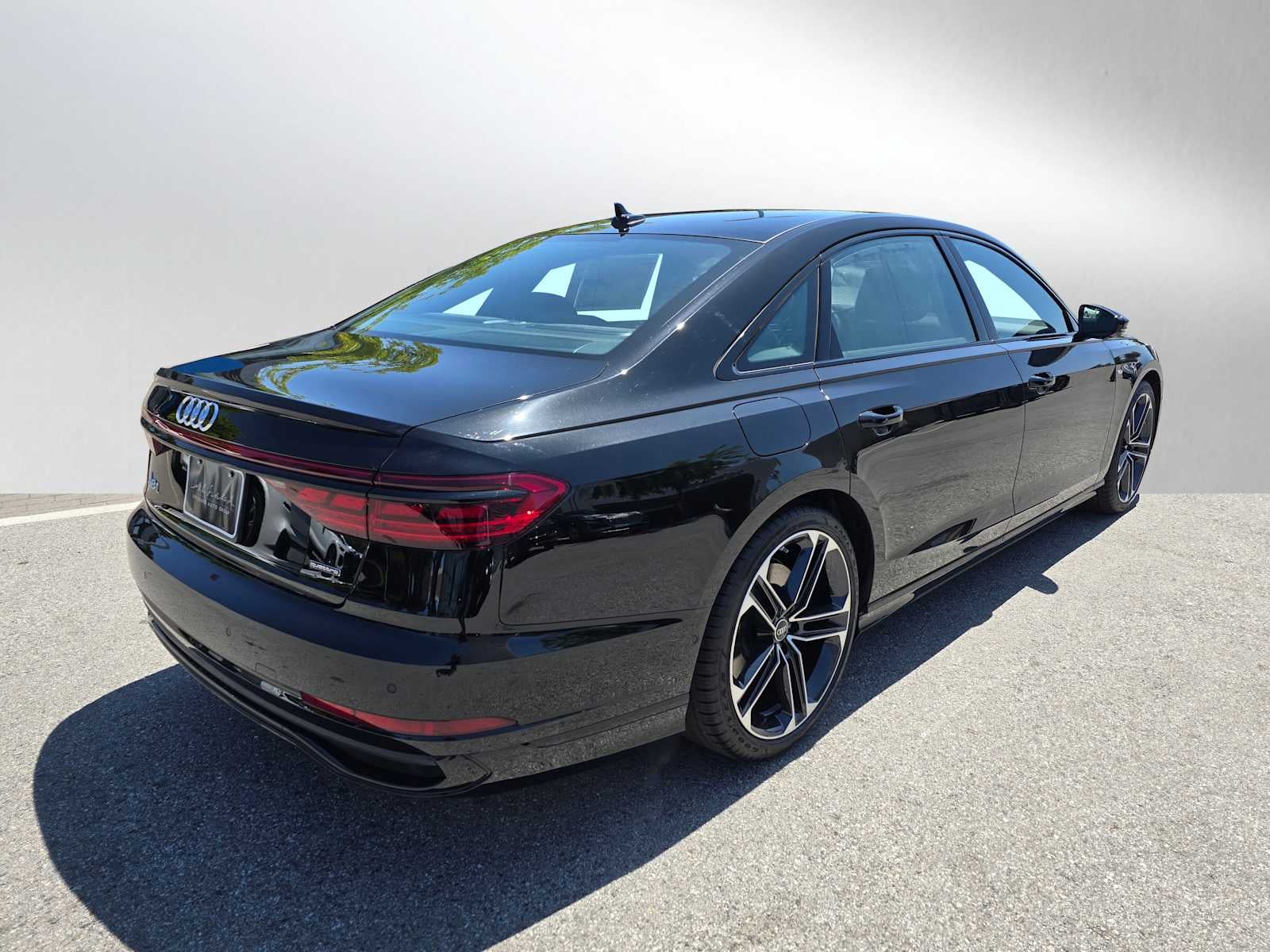 2025 Audi A8 L 55 TFSI quattro