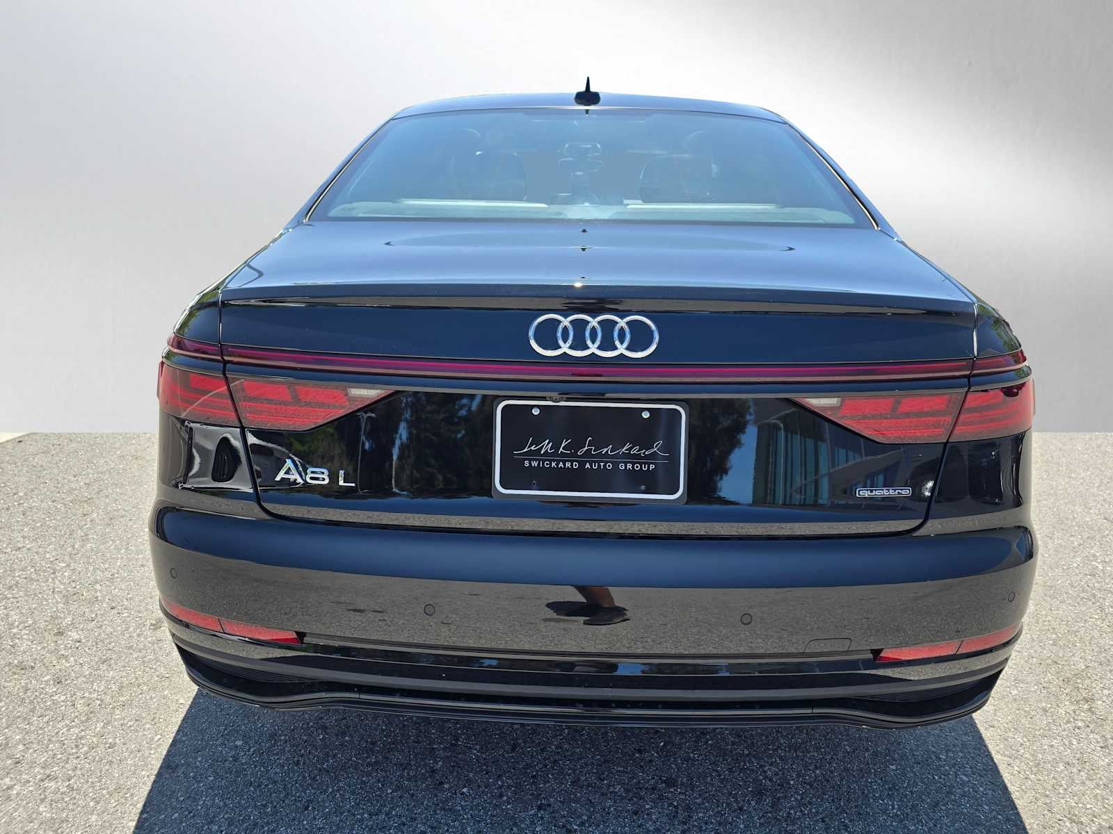 2025 Audi A8 L 55 TFSI quattro