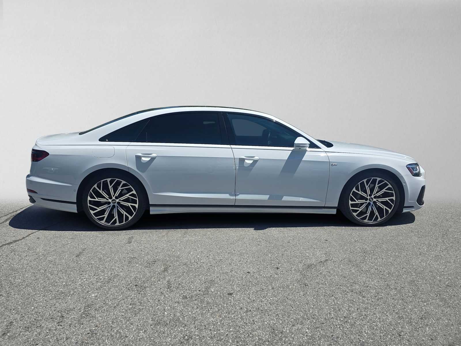 2022 Audi A8 L 55 TFSI quattro