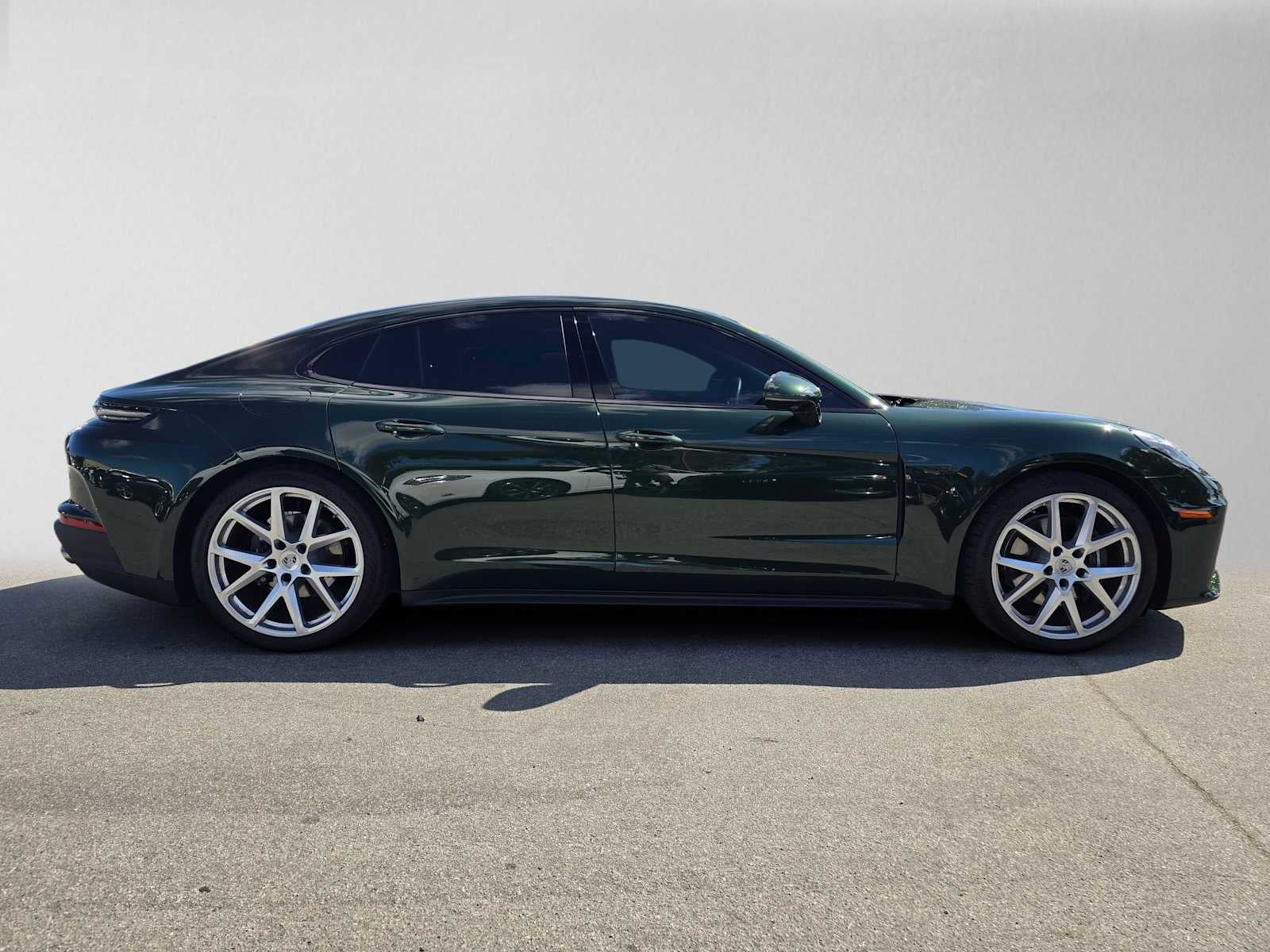 2026 Porsche Panamera RWD