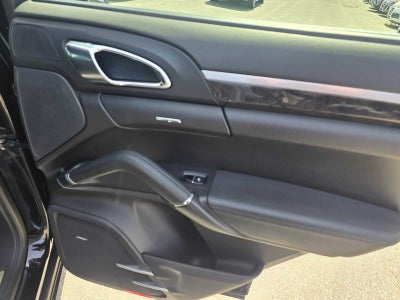 2014 Porsche Cayenne S