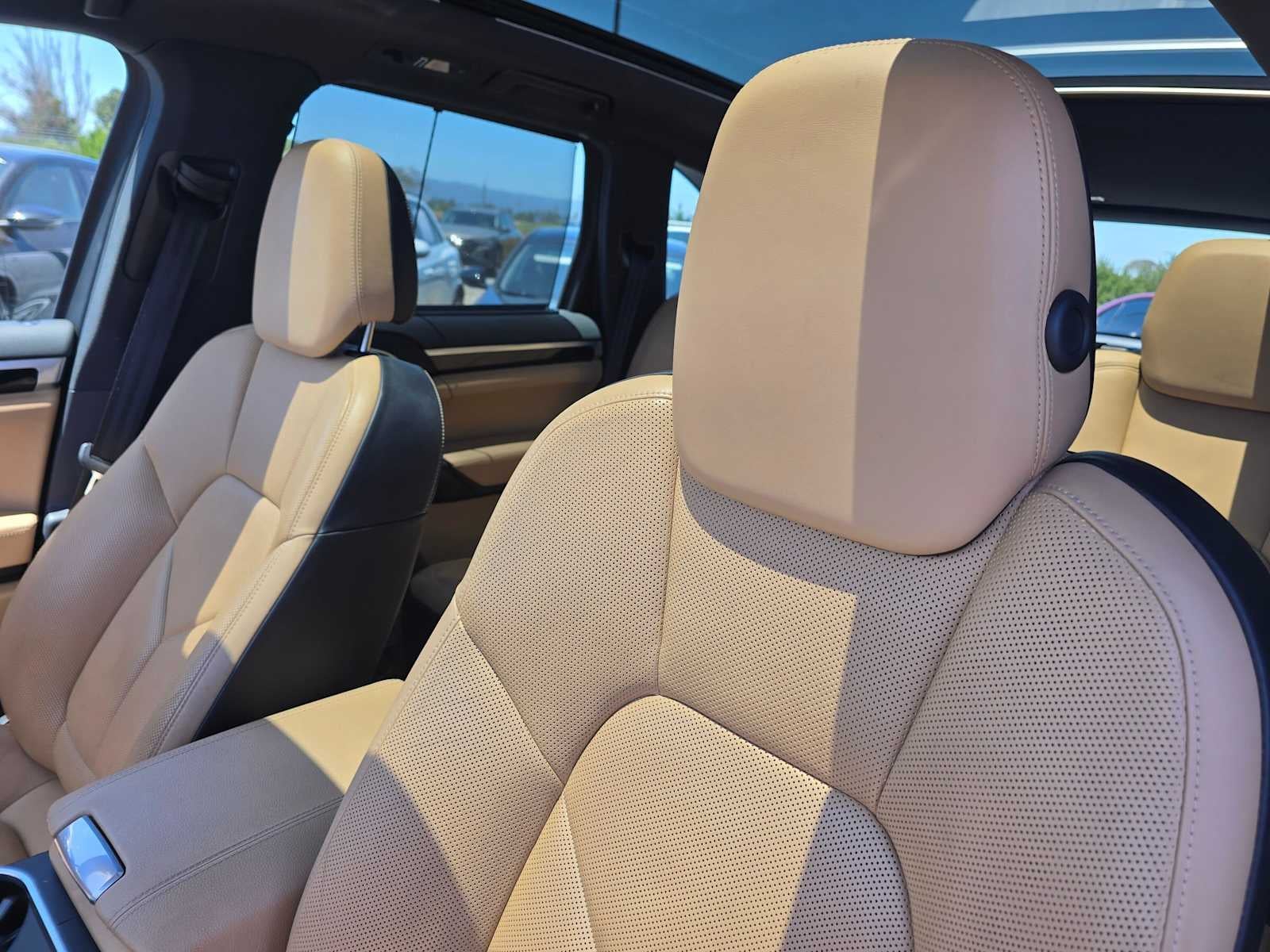 2016 Porsche Cayenne S E-Hybrid