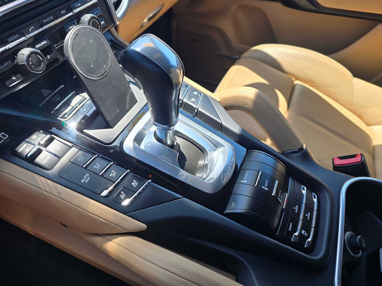 2016 Porsche Cayenne S E-Hybrid
