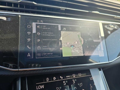 2025 Audi RS Q8 performance