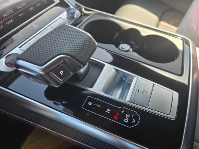 2025 Audi RS Q8 performance