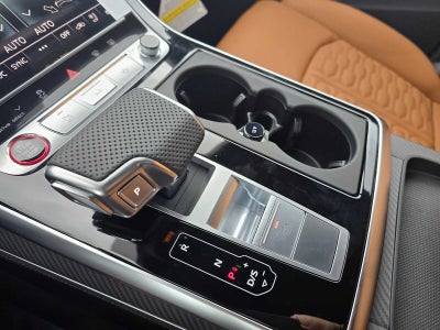 2026 Audi RS Q8 performance