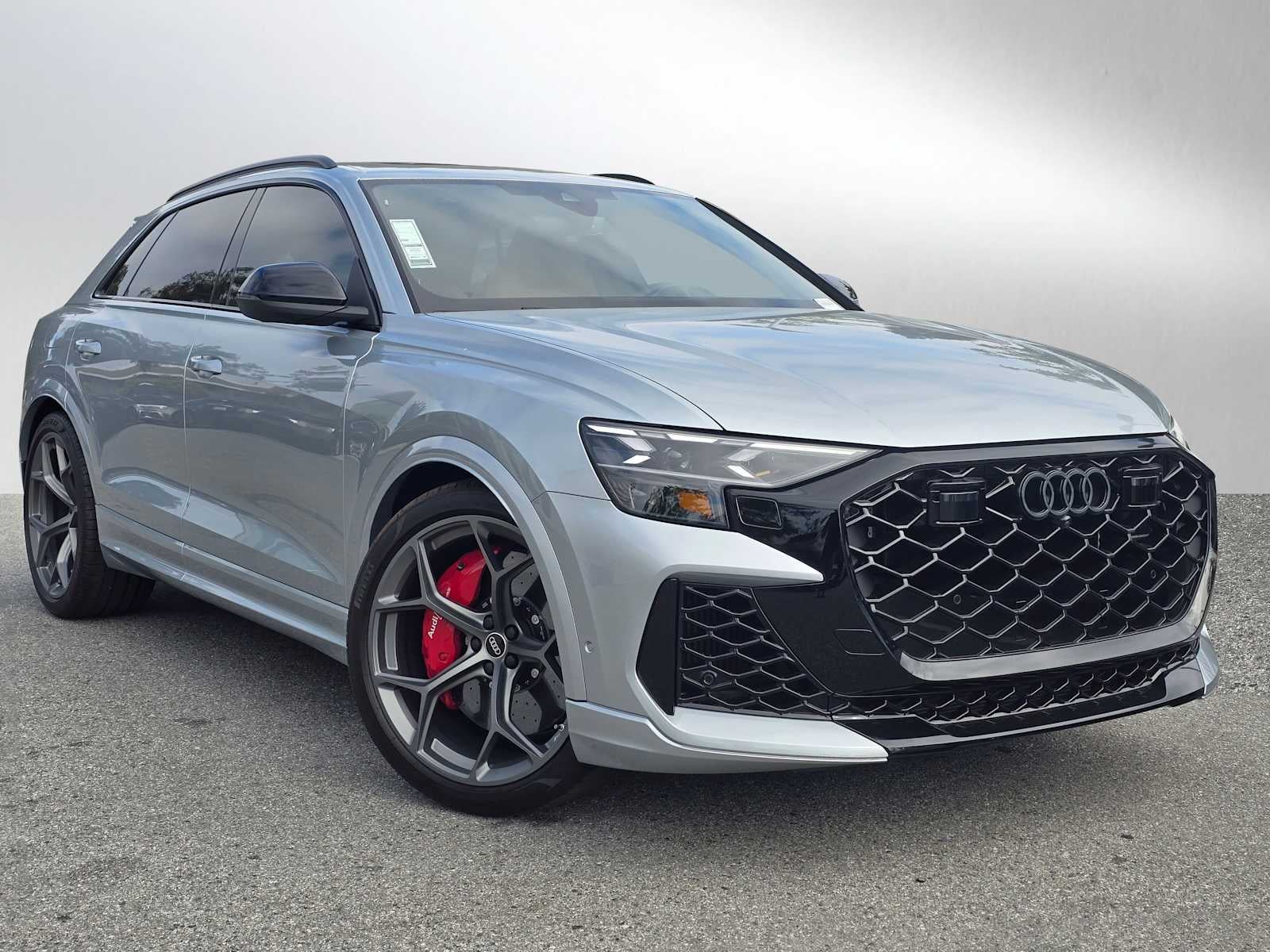 2025 Audi RS Q8 performance