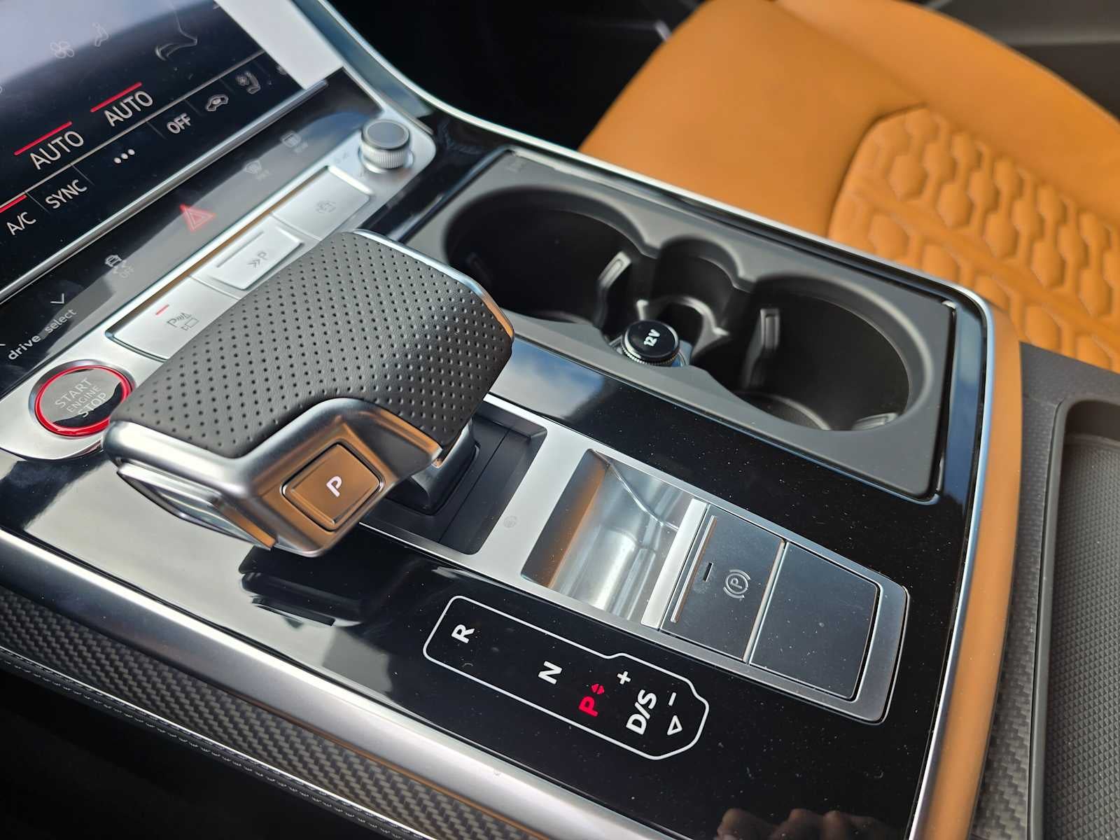 2025 Audi RS Q8 performance