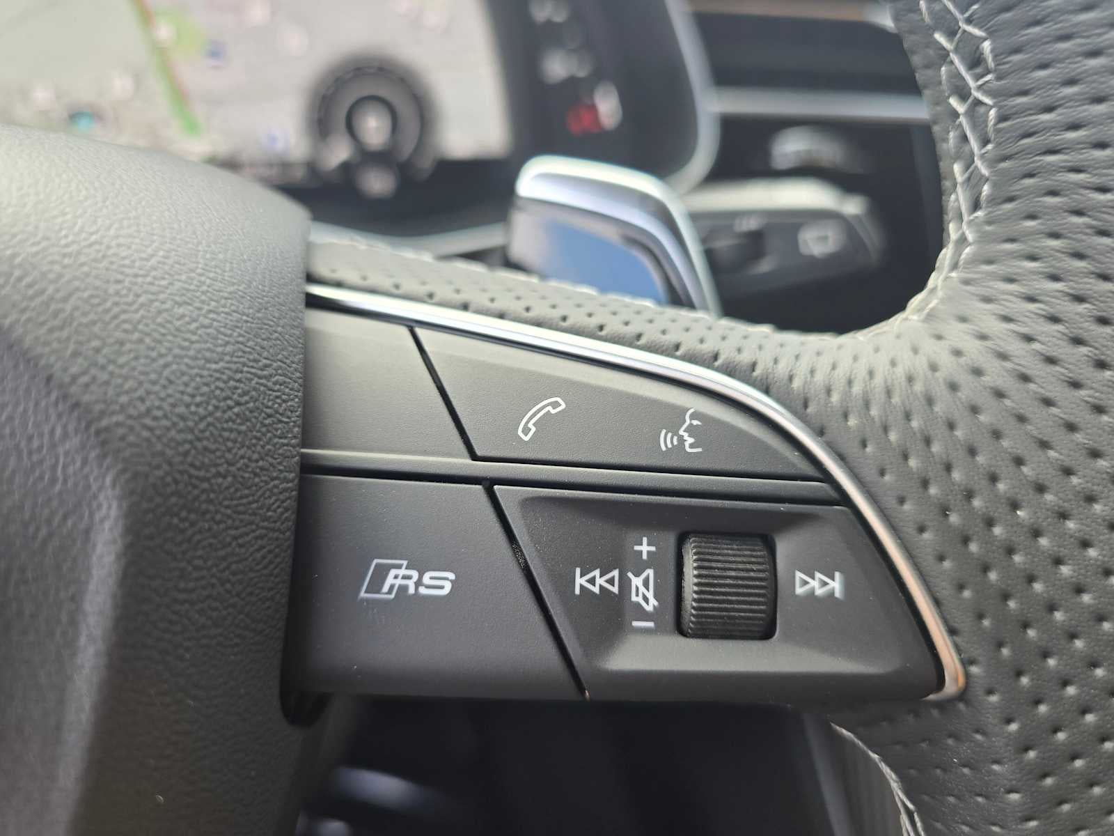 2025 Audi RS Q8 performance